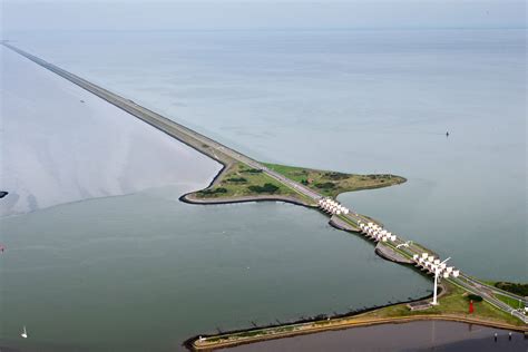 afsluitdijk nederland